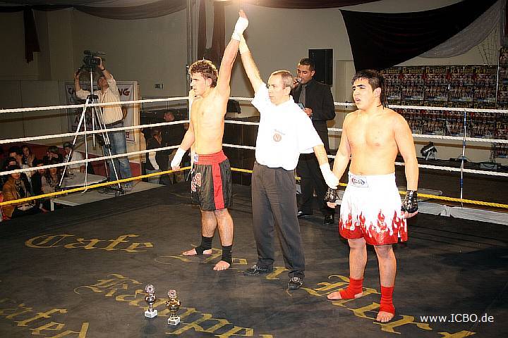091218_0196_blakai-cellebi_k1_fight_night_ii.jpg
