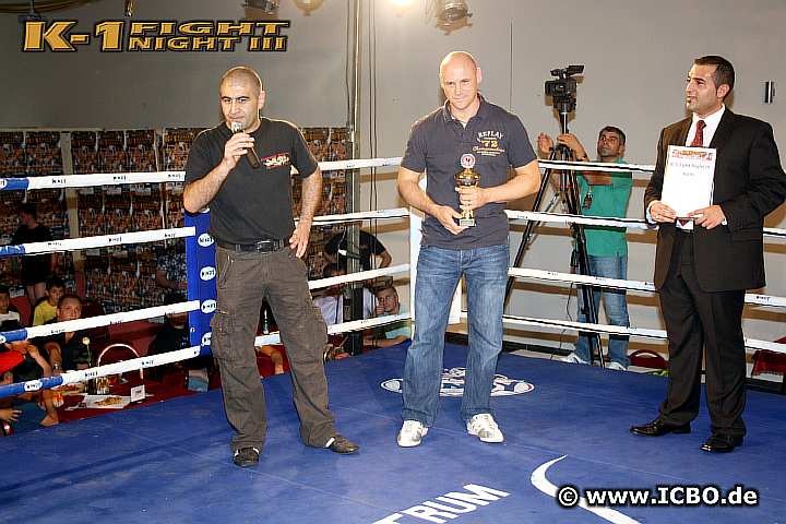 110708_0801_gala-bilder_atamtuerk_k1_fightnight_3.jpg